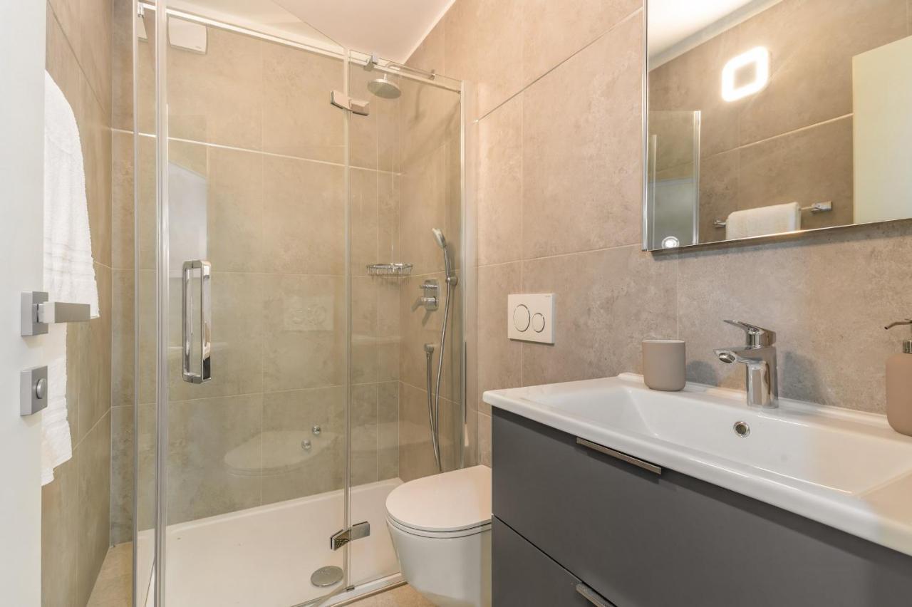 Luxury Villa Santa Cruz With Xl Pool And Jacuzzi Potpićan Εξωτερικό φωτογραφία