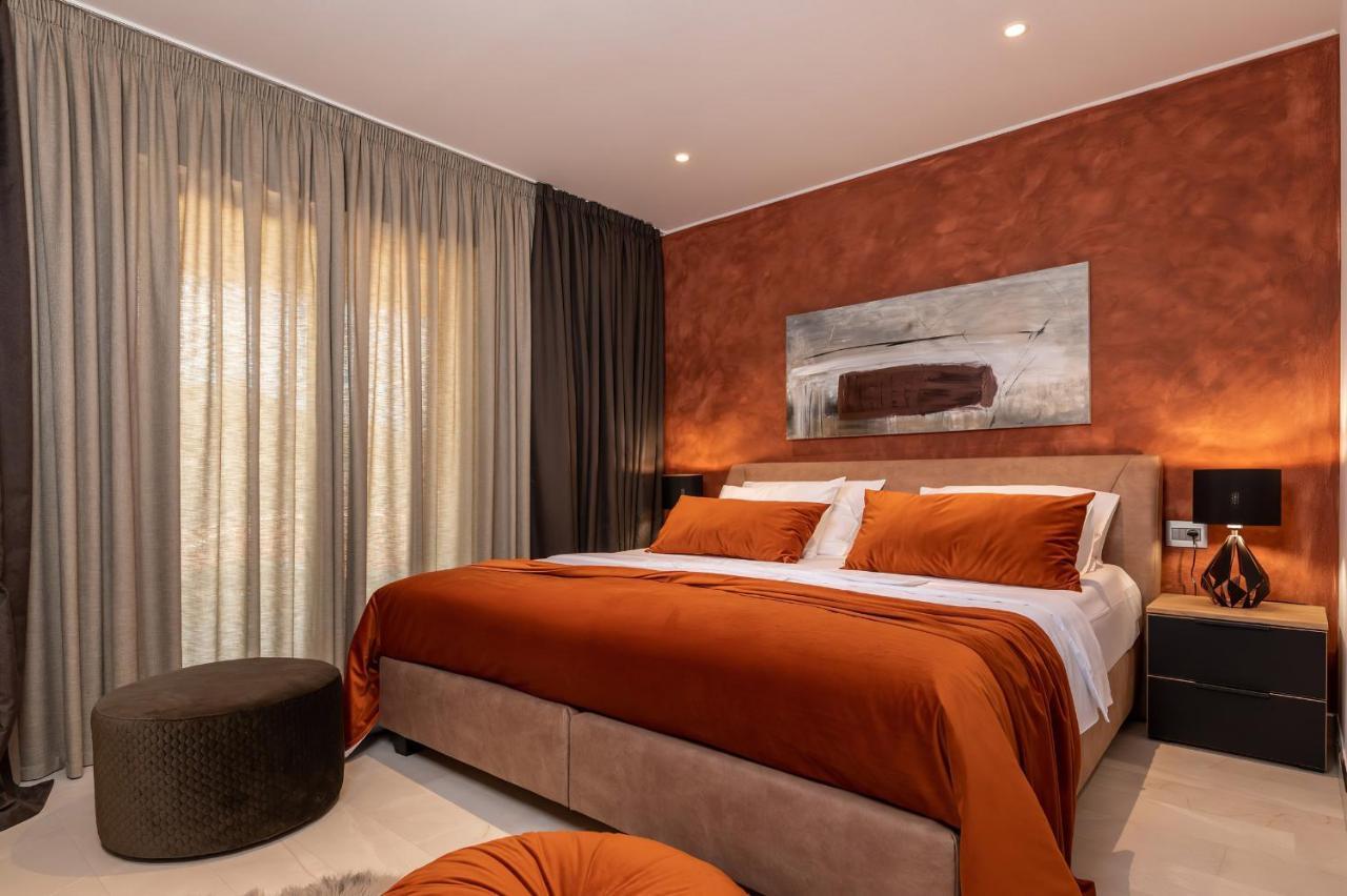 Luxury Villa Santa Cruz With Xl Pool And Jacuzzi Potpićan Εξωτερικό φωτογραφία
