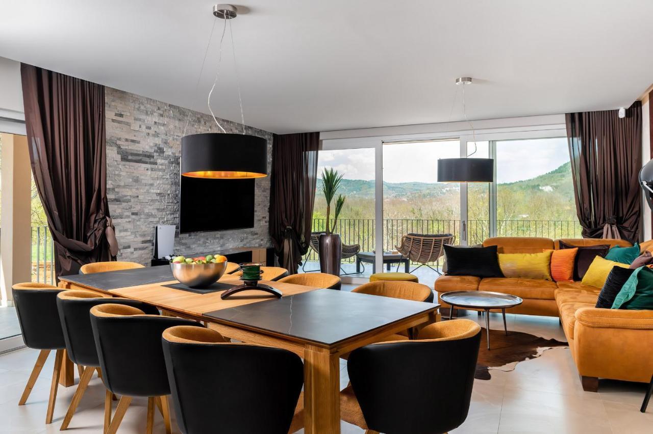 Luxury Villa Santa Cruz With Xl Pool And Jacuzzi Potpićan Εξωτερικό φωτογραφία